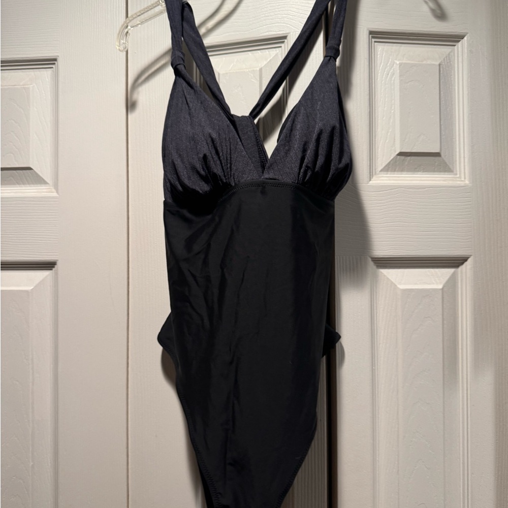 Cupshe Black Swim Bra